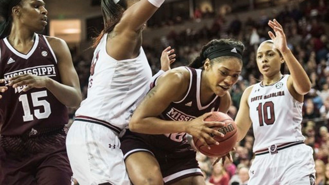 Wilson leads No. 5 South Carolina past No. 4 Bulldogs (Jan 23, 2017)